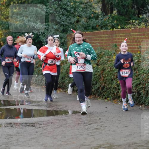 07.12.2025 - St. Pauli X-Mass-Run No. 15 Michael Burmester http://msf.ph/oto/9404224 07.12.2025 11:02:55 Laufen 105, 3126, 36, 1345, 1346 meine-sportfotos.de