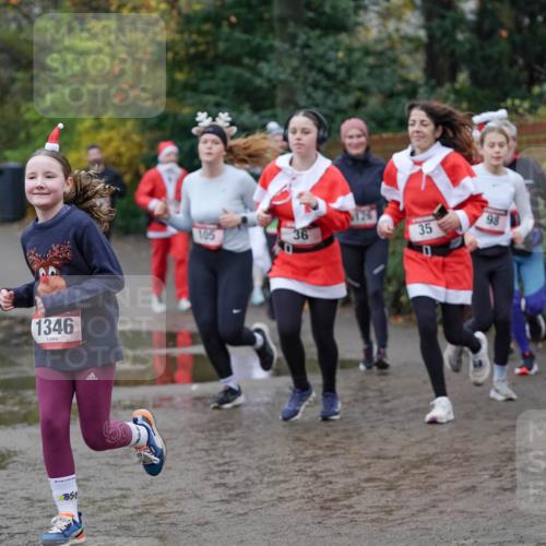 07.12.2025 - St. Pauli X-Mass-Run No. 15 Michael Burmester http://msf.ph/oto/9404241 07.12.2025 11:02:58 Laufen 1346, 51, 98, 105, 36, 35 meine-sportfotos.de