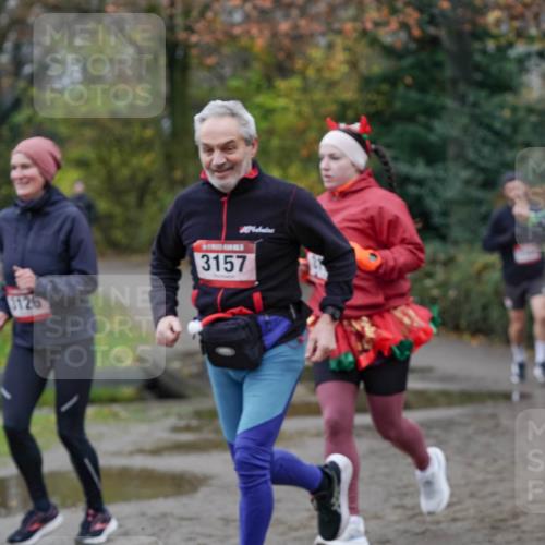 07.12.2025 - St. Pauli X-Mass-Run No. 15 Michael Burmester http://msf.ph/oto/9404256 07.12.2025 11:03:01 Laufen 1126, 3157 meine-sportfotos.de