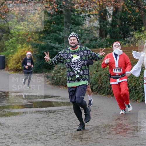 07.12.2025 - St. Pauli X-Mass-Run No. 15 Michael Burmester http://msf.ph/oto/9404259 07.12.2025 11:03:02 Laufen 1779, 775 meine-sportfotos.de
