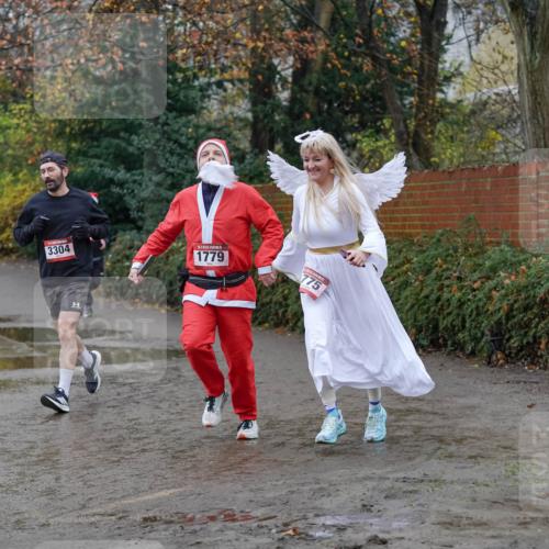 07.12.2025 - St. Pauli X-Mass-Run No. 15 Michael Burmester http://msf.ph/oto/9404263 07.12.2025 11:03:03 Laufen 3304, 5, 1779, 775 meine-sportfotos.de