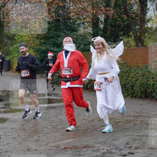 07.12.2025 - St. Pauli X-Mass-Run No. 15 Michael Burmester http://msf.ph/oto/9404265 07.12.2025 11:03:03 Laufen 3304, 1779, 775 meine-sportfotos.de