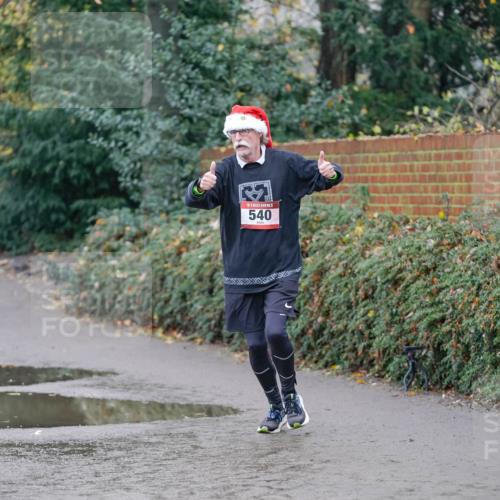 07.12.2025 - St. Pauli X-Mass-Run No. 15 Michael Burmester http://msf.ph/oto/9404274 07.12.2025 11:03:06 Laufen 5, 540 meine-sportfotos.de