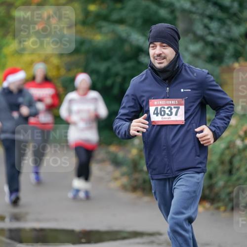 07.12.2025 - St. Pauli X-Mass-Run No. 15 Michael Burmester http://msf.ph/oto/9404292 07.12.2025 11:03:19 Laufen 15, 4637 meine-sportfotos.de
