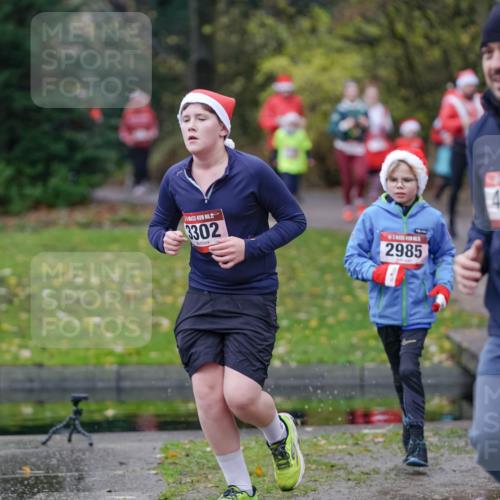 07.12.2025 - St. Pauli X-Mass-Run No. 15 Michael Burmester http://msf.ph/oto/9404294 07.12.2025 11:03:20 Laufen 3302, 2985, 4637 meine-sportfotos.de