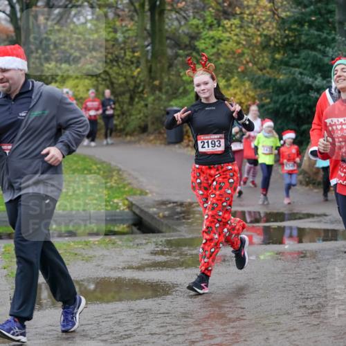 07.12.2025 - St. Pauli X-Mass-Run No. 15 Michael Burmester http://msf.ph/oto/9404309 07.12.2025 11:03:26 Laufen 2193, 2033, 2579 meine-sportfotos.de
