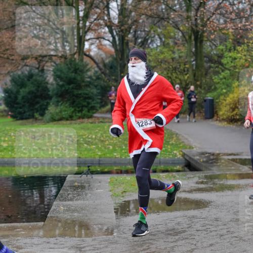 07.12.2025 - St. Pauli X-Mass-Run No. 15 Michael Burmester http://msf.ph/oto/9404314 07.12.2025 11:03:28 Laufen 11, 033, 3283, 2579 meine-sportfotos.de