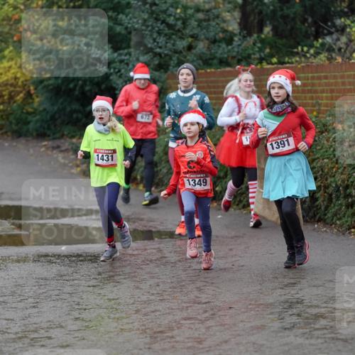 07.12.2025 - St. Pauli X-Mass-Run No. 15 Michael Burmester http://msf.ph/oto/9404322 07.12.2025 11:03:30 Laufen 1431, 672, 1349, 25, 1391 meine-sportfotos.de