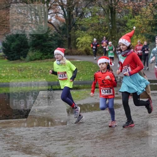 07.12.2025 - St. Pauli X-Mass-Run No. 15 Michael Burmester http://msf.ph/oto/9404328 07.12.2025 11:03:32 Laufen 1431, 5, 1349, 1391, 2814 meine-sportfotos.de