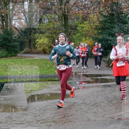 07.12.2025 - St. Pauli X-Mass-Run No. 15 Michael Burmester http://msf.ph/oto/9404333 07.12.2025 11:03:33 Laufen 2814, 1939, 672 meine-sportfotos.de