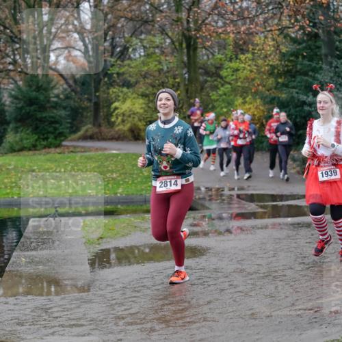 07.12.2025 - St. Pauli X-Mass-Run No. 15 Michael Burmester http://msf.ph/oto/9404334 07.12.2025 11:03:33 Laufen 2814, 1939, 672 meine-sportfotos.de