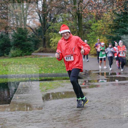07.12.2025 - St. Pauli X-Mass-Run No. 15 Michael Burmester http://msf.ph/oto/9404345 07.12.2025 11:03:35 Laufen 672 meine-sportfotos.de