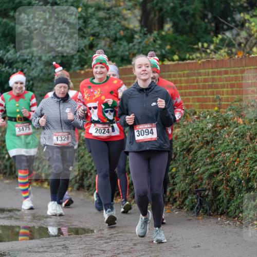 07.12.2025 - St. Pauli X-Mass-Run No. 15 Michael Burmester http://msf.ph/oto/9404352 07.12.2025 11:03:37 Laufen 3475, 1320, 2024, 5, 3094 meine-sportfotos.de