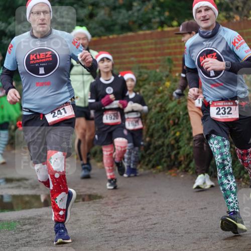 07.12.2025 - St. Pauli X-Mass-Run No. 15 Michael Burmester http://msf.ph/oto/9404390 07.12.2025 11:04:02 Laufen 241, 1920, 15, 232 meine-sportfotos.de