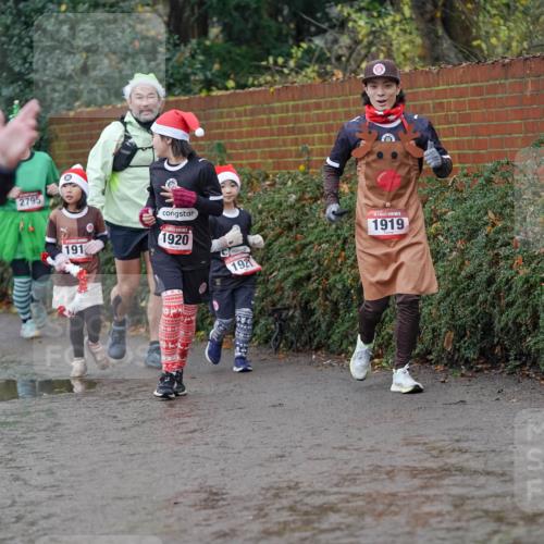 07.12.2025 - St. Pauli X-Mass-Run No. 15 Michael Burmester http://msf.ph/oto/9404394 07.12.2025 11:04:03 Laufen 32, 2786, 2795, 191, 1920, 1921, 1919 meine-sportfotos.de
