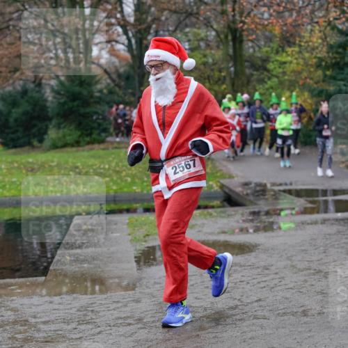 07.12.2025 - St. Pauli X-Mass-Run No. 15 Michael Burmester http://msf.ph/oto/9404435 07.12.2025 11:04:14 Laufen 2567 meine-sportfotos.de