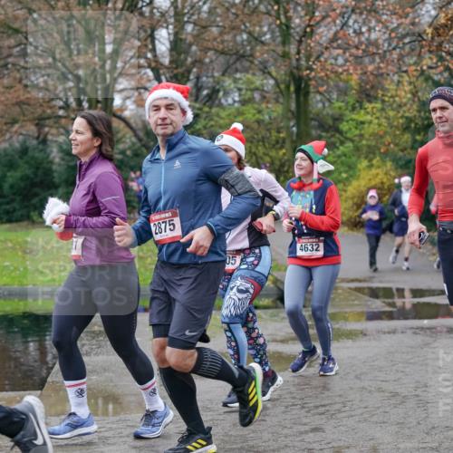 07.12.2025 - St. Pauli X-Mass-Run No. 15 Michael Burmester http://msf.ph/oto/9404481 07.12.2025 11:04:35 Laufen 2875, 05, 4632, 2606, 1501 meine-sportfotos.de