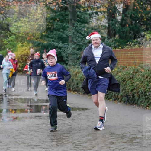 07.12.2025 - St. Pauli X-Mass-Run No. 15 Michael Burmester http://msf.ph/oto/9404502 07.12.2025 11:04:41 Laufen 1858 meine-sportfotos.de