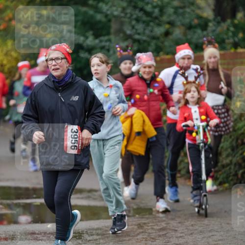 07.12.2025 - St. Pauli X-Mass-Run No. 15 Michael Burmester http://msf.ph/oto/9404516 07.12.2025 11:04:45 Laufen 15, 3956, 1961 meine-sportfotos.de