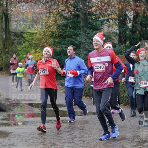 07.12.2025 - St. Pauli X-Mass-Run No. 15 Michael Burmester http://msf.ph/oto/9404537 07.12.2025 11:04:52 Laufen 2237, 16, 2240, 3073, 2236 meine-sportfotos.de