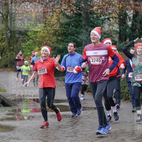 07.12.2025 - St. Pauli X-Mass-Run No. 15 Michael Burmester http://msf.ph/oto/9404538 07.12.2025 11:04:52 Laufen 1632, 2237, 15, 2240, 3, 2236 meine-sportfotos.de
