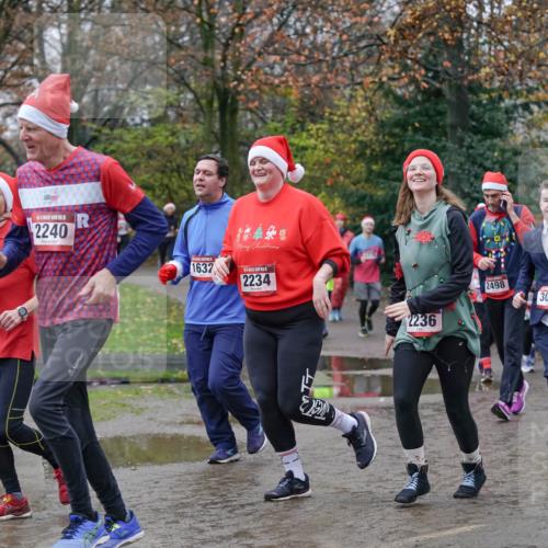 07.12.2025 - St. Pauli X-Mass-Run No. 15 Michael Burmester http://msf.ph/oto/9404545 07.12.2025 11:04:53 Laufen 2237, 2240, 1632, 15, 2234, 2236, 2498, 3073 meine-sportfotos.de