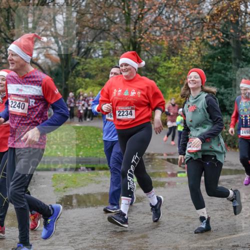 07.12.2025 - St. Pauli X-Mass-Run No. 15 Michael Burmester http://msf.ph/oto/9404547 07.12.2025 11:04:54 Laufen 2240, 16, 2234, 2498, 3073 meine-sportfotos.de