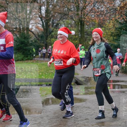 07.12.2025 - St. Pauli X-Mass-Run No. 15 Michael Burmester http://msf.ph/oto/9404549 07.12.2025 11:04:54 Laufen 2240, 2234, 215, 2236, 2498, 3073 meine-sportfotos.de