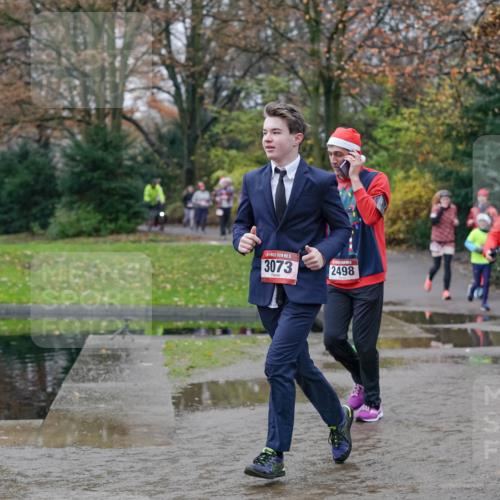 07.12.2025 - St. Pauli X-Mass-Run No. 15 Michael Burmester http://msf.ph/oto/9404555 07.12.2025 11:04:55 Laufen 3073, 2498, 3087 meine-sportfotos.de