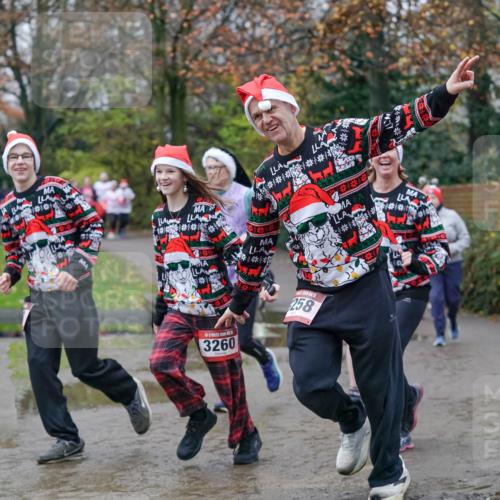 07.12.2025 - St. Pauli X-Mass-Run No. 15 Michael Burmester http://msf.ph/oto/9404613 07.12.2025 11:05:10 Laufen 3260, 258 meine-sportfotos.de