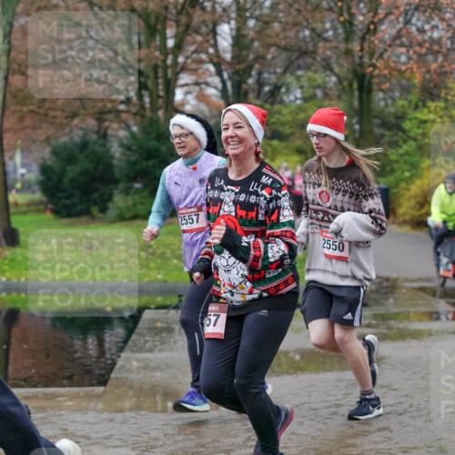 07.12.2025 - St. Pauli X-Mass-Run No. 15 Michael Burmester http://msf.ph/oto/9404617 07.12.2025 11:05:11 Laufen 3, 2557, 15, 57, 4, 2550 meine-sportfotos.de