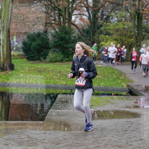 07.12.2025 - St. Pauli X-Mass-Run No. 15 Michael Burmester http://msf.ph/oto/9404631 07.12.2025 11:05:14 Laufen 3217, 2124 meine-sportfotos.de