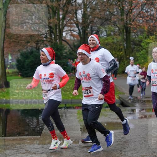 07.12.2025 - St. Pauli X-Mass-Run No. 15 Michael Burmester http://msf.ph/oto/9404649 07.12.2025 11:05:22 Laufen 4824, 19 meine-sportfotos.de