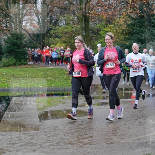 07.12.2025 - St. Pauli X-Mass-Run No. 15 Michael Burmester http://msf.ph/oto/9404655 07.12.2025 11:05:24 Laufen 2190, 2189, 4841, 2176, 4840 meine-sportfotos.de