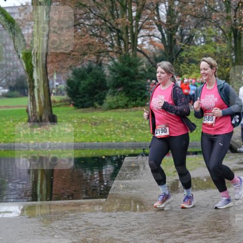 07.12.2025 - St. Pauli X-Mass-Run No. 15 Michael Burmester http://msf.ph/oto/9404661 07.12.2025 11:05:25 Laufen 2190, 2189, 4841, 472 meine-sportfotos.de