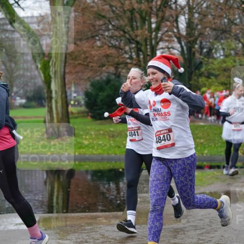 07.12.2025 - St. Pauli X-Mass-Run No. 15 Michael Burmester http://msf.ph/oto/9404666 07.12.2025 11:05:26 Laufen 89, 4841, 5, 4840, 125 meine-sportfotos.de