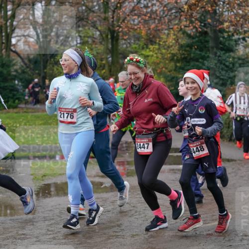 07.12.2025 - St. Pauli X-Mass-Run No. 15 Michael Burmester http://msf.ph/oto/9404679 07.12.2025 11:05:30 Laufen 15, 2176, 15, 2447, 15, 448 meine-sportfotos.de