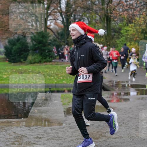 07.12.2025 - St. Pauli X-Mass-Run No. 15 Michael Burmester http://msf.ph/oto/9404758 07.12.2025 11:05:48 Laufen 0, 2037, 2244 meine-sportfotos.de