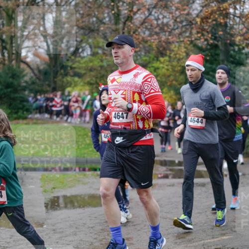 07.12.2025 - St. Pauli X-Mass-Run No. 15 Michael Burmester http://msf.ph/oto/9404773 07.12.2025 11:05:51 Laufen 654, 46, 4647, 4644 meine-sportfotos.de