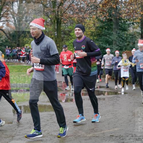 07.12.2025 - St. Pauli X-Mass-Run No. 15 Michael Burmester http://msf.ph/oto/9404776 07.12.2025 11:05:52 Laufen 4655, 4644, 2387, 90, 20, 1999, 4648 meine-sportfotos.de