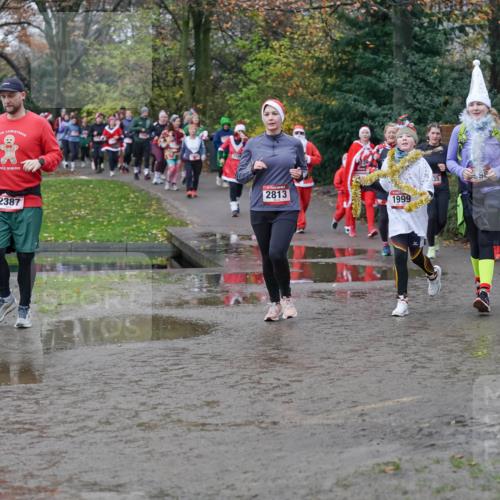 07.12.2025 - St. Pauli X-Mass-Run No. 15 Michael Burmester http://msf.ph/oto/9404785 07.12.2025 11:05:54 Laufen 2387, 2813, 1999 meine-sportfotos.de