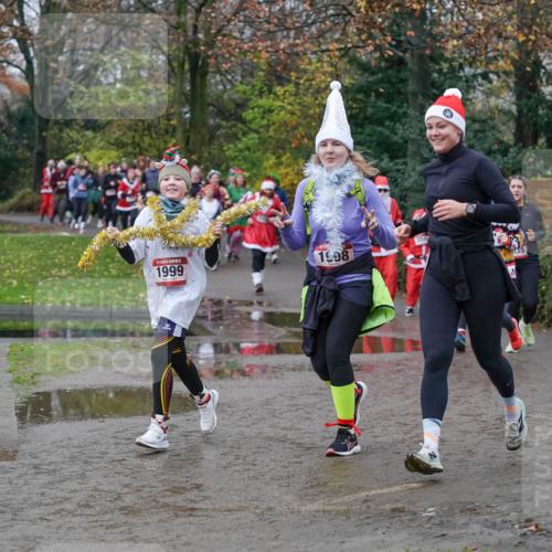07.12.2025 - St. Pauli X-Mass-Run No. 15 Michael Burmester http://msf.ph/oto/9404790 07.12.2025 11:05:56 Laufen 2813, 1999, 1998, 035, 2409 meine-sportfotos.de