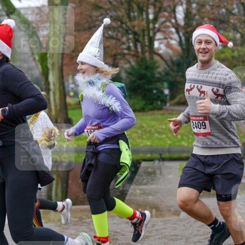 07.12.2025 - St. Pauli X-Mass-Run No. 15 Michael Burmester http://msf.ph/oto/9404796 07.12.2025 11:05:58 Laufen 10, 15, 2409 meine-sportfotos.de