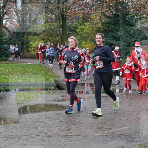 07.12.2025 - St. Pauli X-Mass-Run No. 15 Michael Burmester http://msf.ph/oto/9404802 07.12.2025 11:05:59 Laufen 1908, 2635, 2042, 2044, 2048, 2050 meine-sportfotos.de