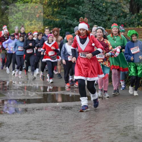 07.12.2025 - St. Pauli X-Mass-Run No. 15 Michael Burmester http://msf.ph/oto/9404817 07.12.2025 11:06:03 Laufen 3326, 3303, 240, 2497, 2527 meine-sportfotos.de