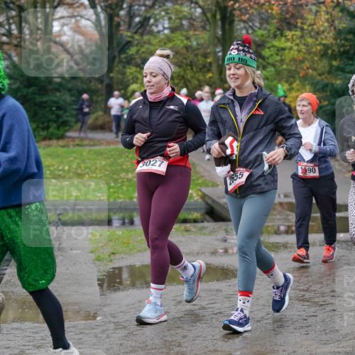 07.12.2025 - St. Pauli X-Mass-Run No. 15 Michael Burmester http://msf.ph/oto/9404839 07.12.2025 11:06:09 Laufen 27, 3027, 2655, 90, 2980, 2383 meine-sportfotos.de