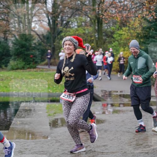 07.12.2025 - St. Pauli X-Mass-Run No. 15 Michael Burmester http://msf.ph/oto/9404846 07.12.2025 11:06:10 Laufen 655, 2986, 2164, 2383 meine-sportfotos.de