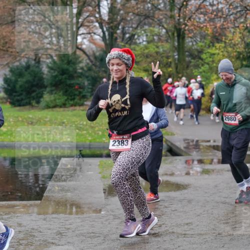 07.12.2025 - St. Pauli X-Mass-Run No. 15 Michael Burmester http://msf.ph/oto/9404847 07.12.2025 11:06:10 Laufen 55, 2980, 15, 2383, 20, 2164 meine-sportfotos.de