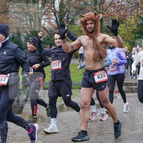 07.12.2025 - St. Pauli X-Mass-Run No. 15 Michael Burmester http://msf.ph/oto/9404863 07.12.2025 11:06:13 Laufen 2162, 28, 2257, 624, 2887, 2637, 610 meine-sportfotos.de