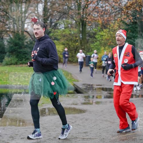 07.12.2025 - St. Pauli X-Mass-Run No. 15 Michael Burmester http://msf.ph/oto/9404874 07.12.2025 11:06:15 Laufen 255, 2161 meine-sportfotos.de